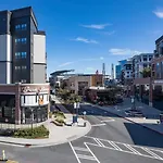 Luxury Townhome - 1 Mile To The Battery Atlanta