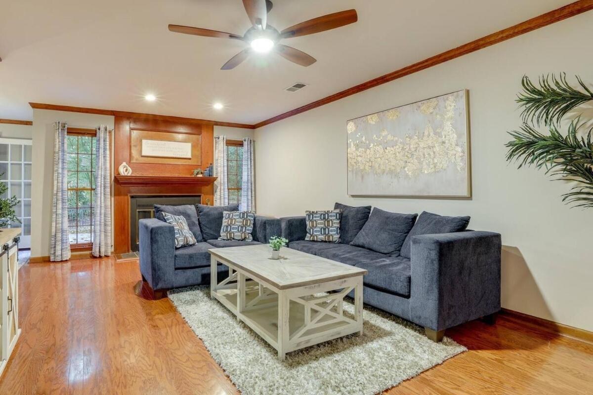 Luxury Townhome - 1 Mile To The Battery * Atlanta